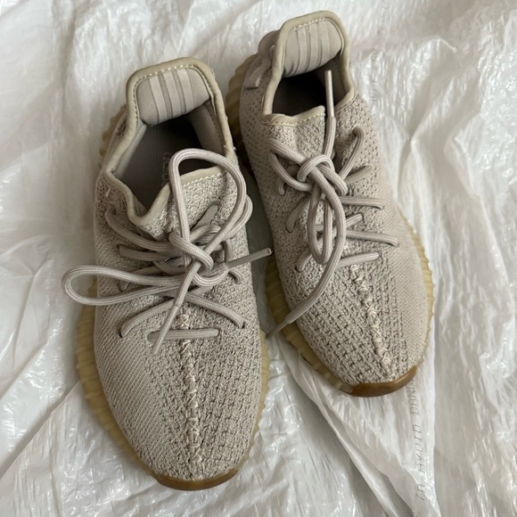 Adidas Yeezy Boost 350V2 Sesame sz 4 - Picture 10 of 13